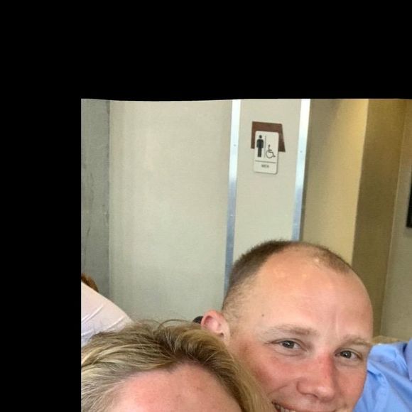 Meet your Posher, Stephanie - Picture 1 of 1